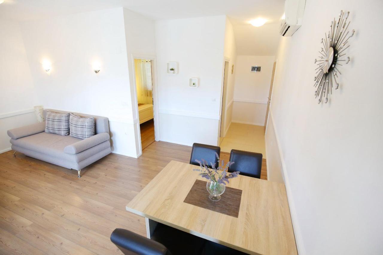 Apartmani Dane Sukošan Εξωτερικό φωτογραφία