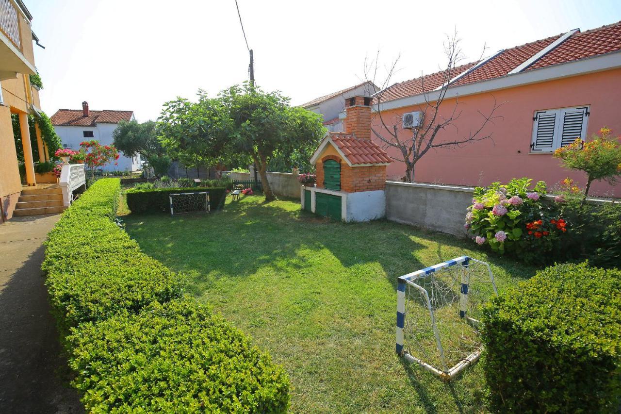 Apartmani Dane Sukošan Εξωτερικό φωτογραφία