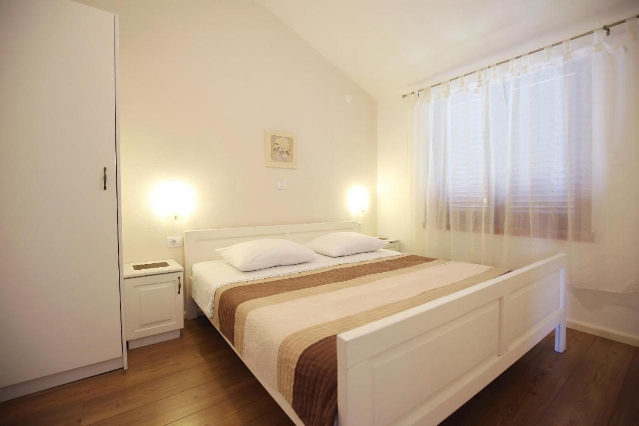 Apartmani Dane Sukošan Εξωτερικό φωτογραφία