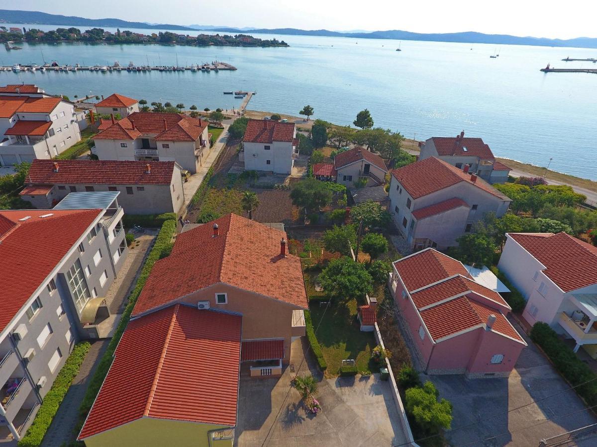 Apartmani Dane Sukošan Εξωτερικό φωτογραφία